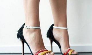 脚膝盖关节痛是什么原因 膝盖关节痛怎么治